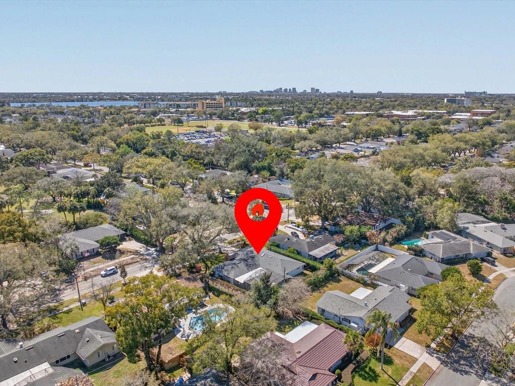 Image 44 of property listing at 2625 SUMMERFIELD ROAD, Winter Park, FL 32792