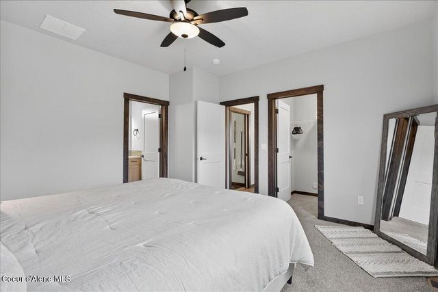 4302 N Donovan LN, Post Falls, ID 83854