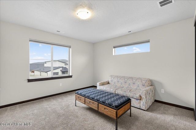 4302 N Donovan LN, Post Falls, ID 83854