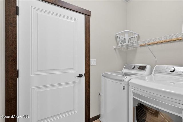 4302 N Donovan LN, Post Falls, ID 83854