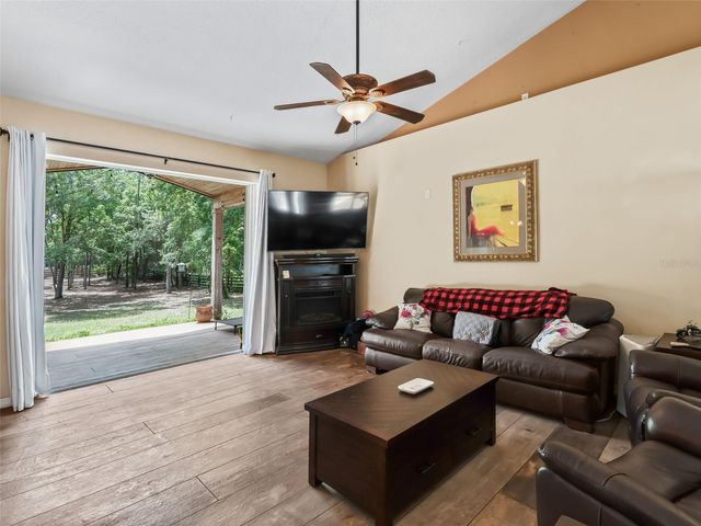 2187 COUNTY ROAD 243C, Wildwood, FL 34785