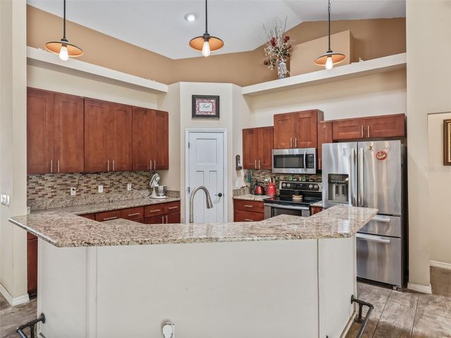 2187 COUNTY ROAD 243C, Wildwood, FL 34785
