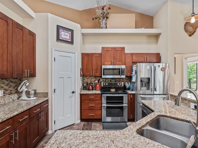 2187 COUNTY ROAD 243C, Wildwood, FL 34785