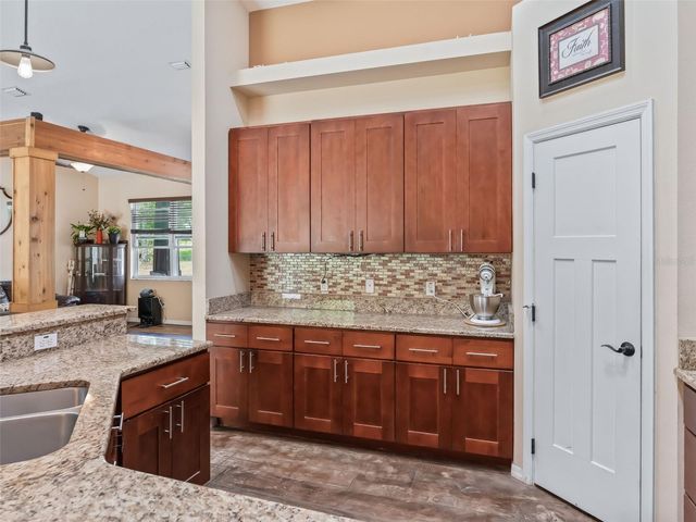 2187 COUNTY ROAD 243C, Wildwood, FL 34785