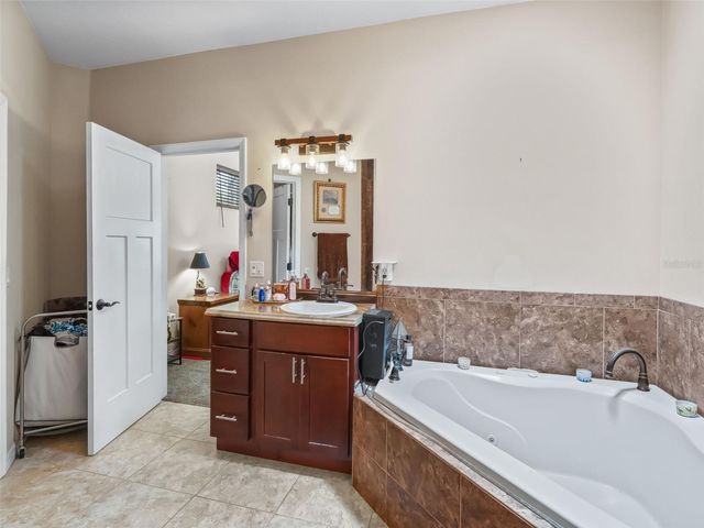 2187 COUNTY ROAD 243C, Wildwood, FL 34785