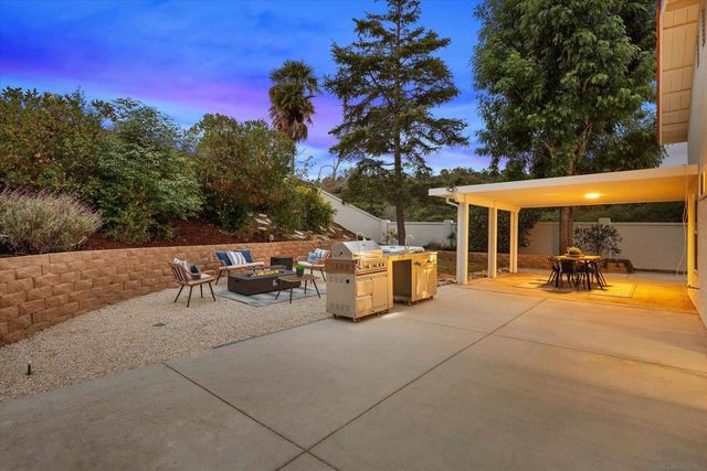 4640 Waverly Rd, Oceanside, CA 92056