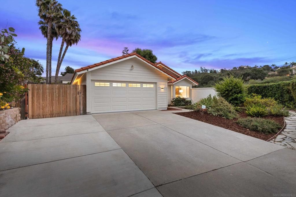 4640 Waverly Rd, Oceanside, CA 92056
