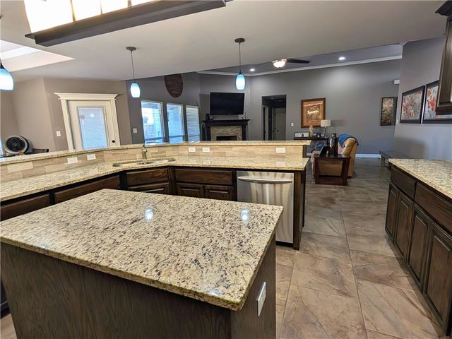 3602 Sapphire Ct, Corpus Christi, TX 78414