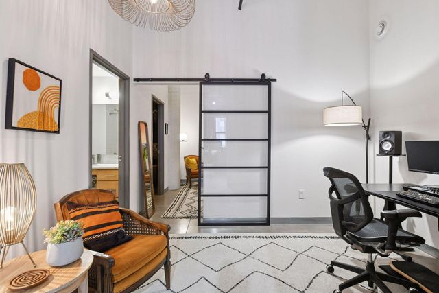 250 Park Avenue 610, Minneapolis, MN 55415