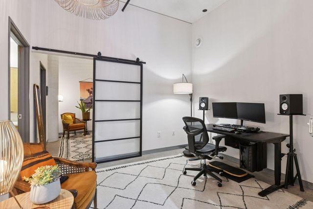 250 Park Avenue 610, Minneapolis, MN 55415