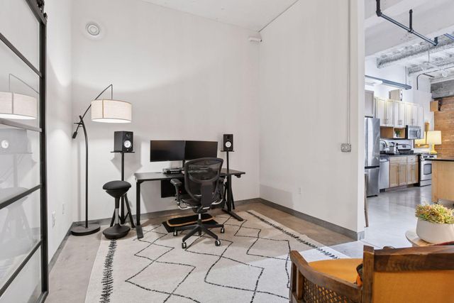 250 Park Avenue 610, Minneapolis, MN 55415