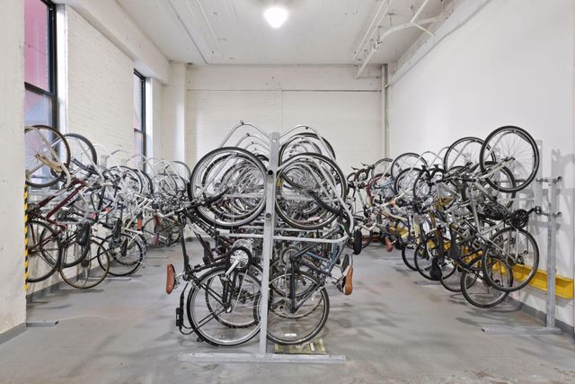 250 Park Avenue 610, Minneapolis, MN 55415