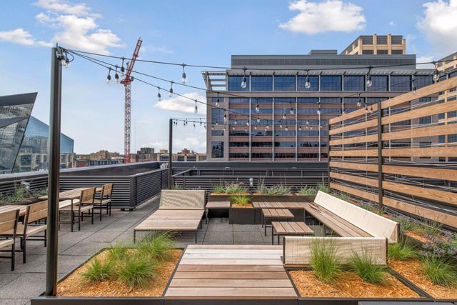 250 Park Avenue 610, Minneapolis, MN 55415