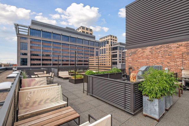 250 Park Avenue 610, Minneapolis, MN 55415