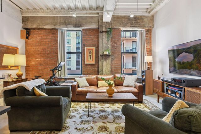 250 Park Avenue 610, Minneapolis, MN 55415