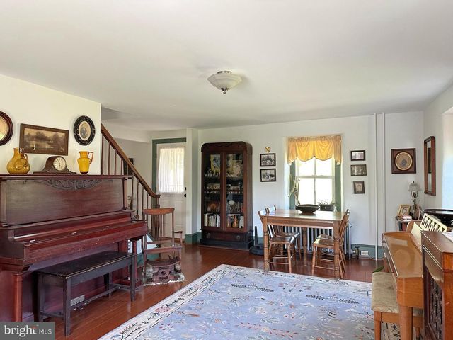 2382 BERGEY RD, Harleysville, PA 19438