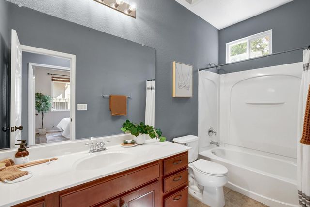 11746 Kouros Way, Rancho Cordova, CA 95742