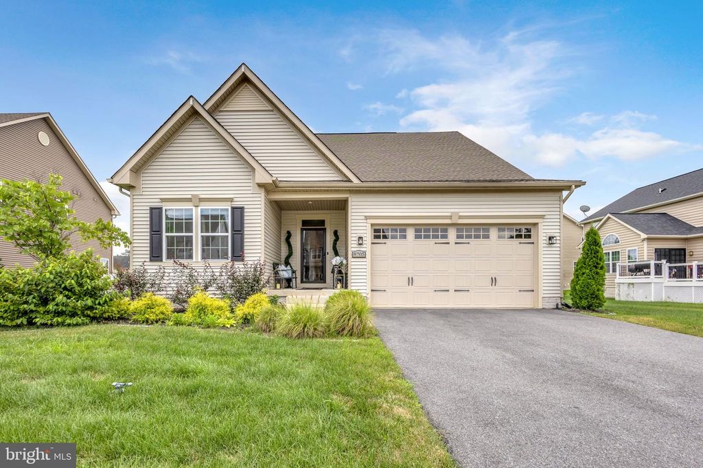 8705 WHITTINGTON ST, Waldorf, MD 20603