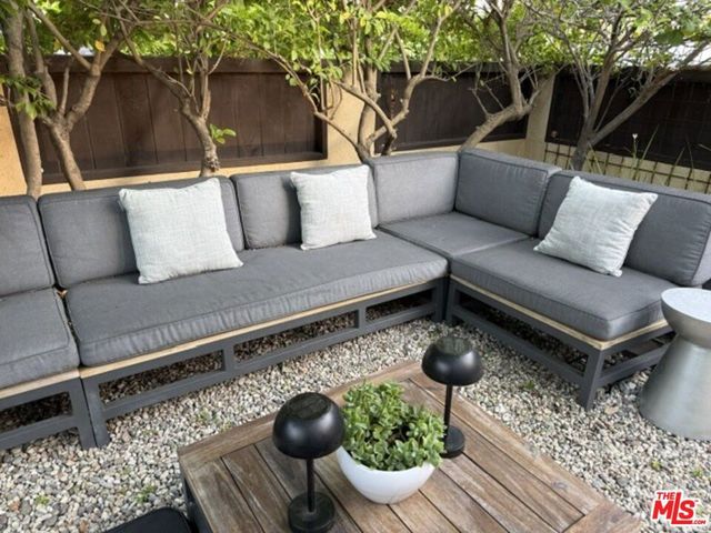 2430 30th Street, Santa Monica, CA 90405