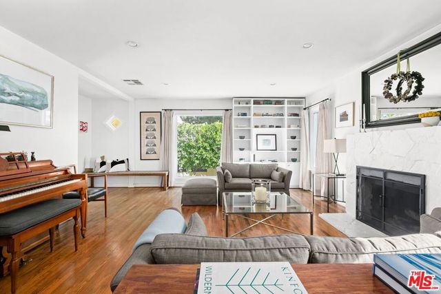 2430 30th Street, Santa Monica, CA 90405