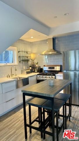 2430 30th Street, Santa Monica, CA 90405