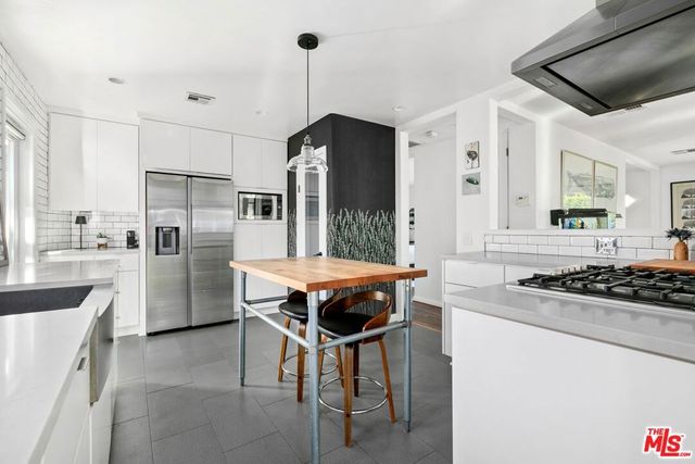 2430 30th Street, Santa Monica, CA 90405