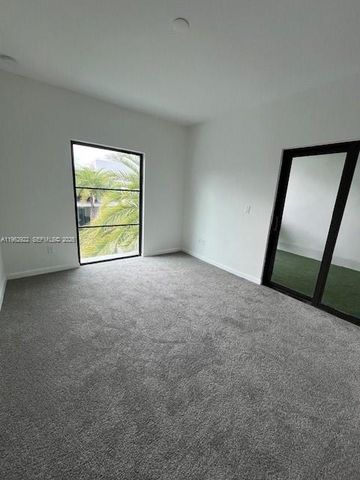 2526 Pierce St 15, Hollywood, FL 33020