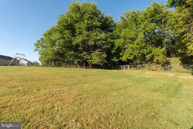 386 PACIFIC BLVD, Hedgesville, WV 25427