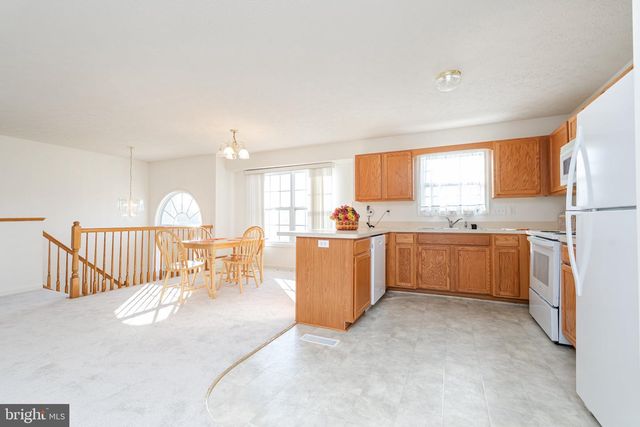 386 PACIFIC BLVD, Hedgesville, WV 25427