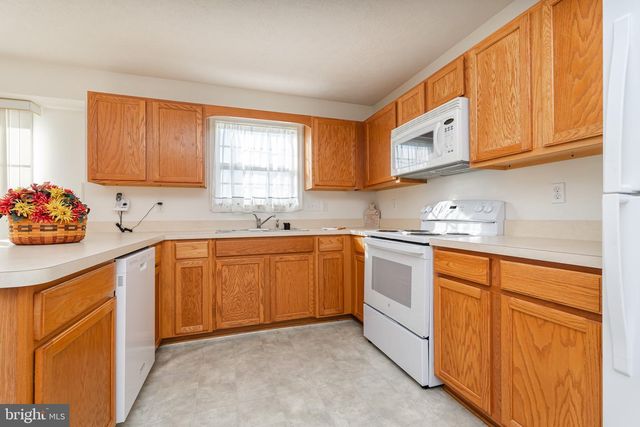 386 PACIFIC BLVD, Hedgesville, WV 25427