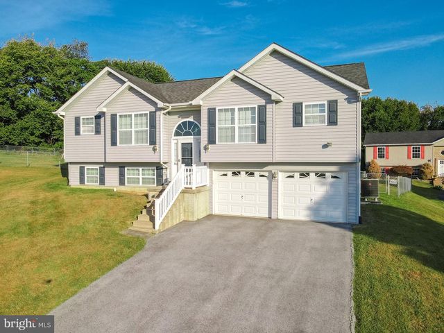 386 PACIFIC BLVD, Hedgesville, WV 25427