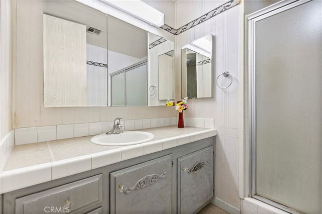 1701 S Thornburg Street 122, Santa Maria, CA 93458