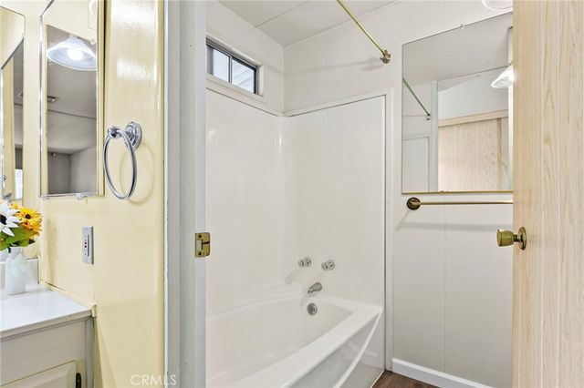 1701 S Thornburg Street 122, Santa Maria, CA 93458