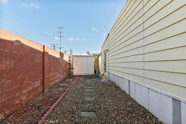 1701 S Thornburg Street 122, Santa Maria, CA 93458