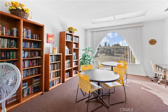 1701 S Thornburg Street 122, Santa Maria, CA 93458