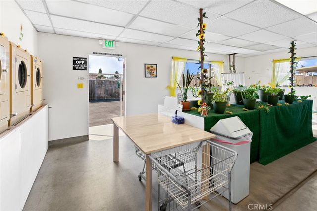 1701 S Thornburg Street 122, Santa Maria, CA 93458