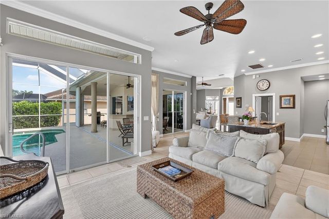 400 Waterleaf CT, Marco Island, FL 34145