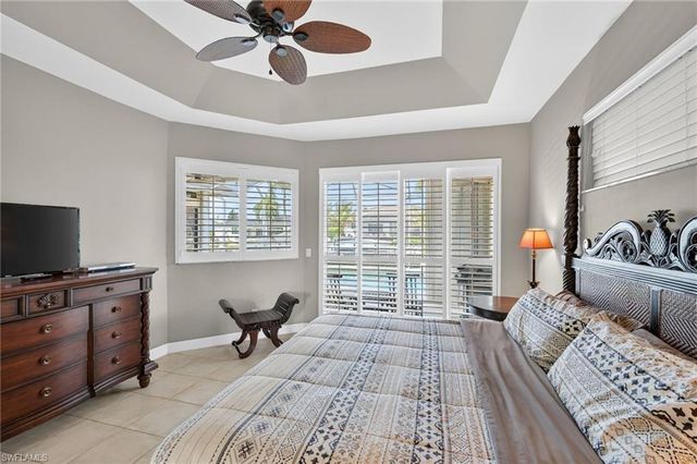 400 Waterleaf CT, Marco Island, FL 34145