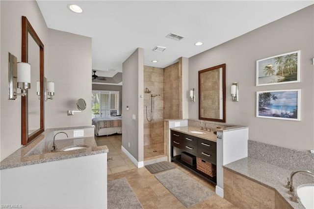400 Waterleaf CT, Marco Island, FL 34145