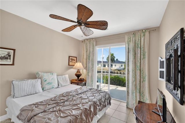 400 Waterleaf CT, Marco Island, FL 34145