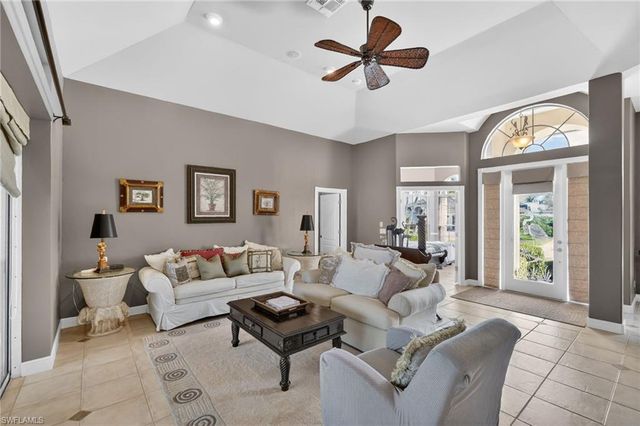 400 Waterleaf CT, Marco Island, FL 34145