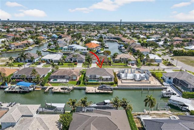 400 Waterleaf CT, Marco Island, FL 34145