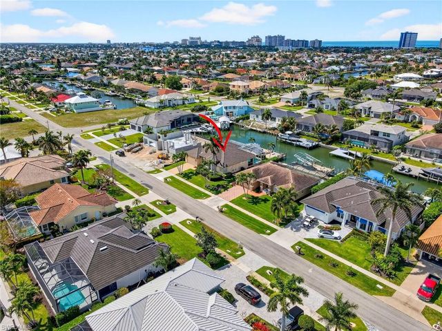 400 Waterleaf CT, Marco Island, FL 34145