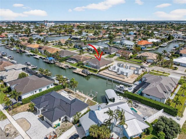 400 Waterleaf CT, Marco Island, FL 34145