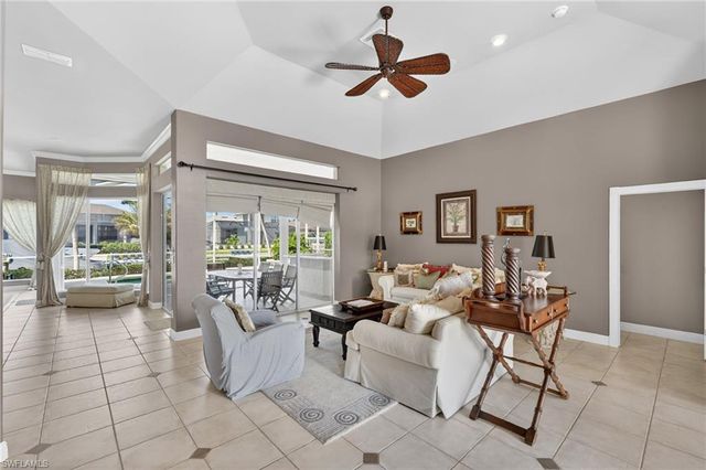 400 Waterleaf CT, Marco Island, FL 34145
