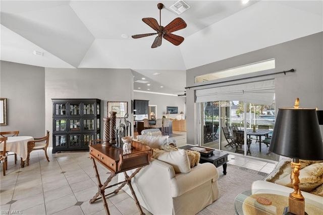 400 Waterleaf CT, Marco Island, FL 34145