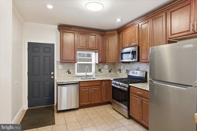 2653 S 6TH ST, Philadelphia, PA 19148