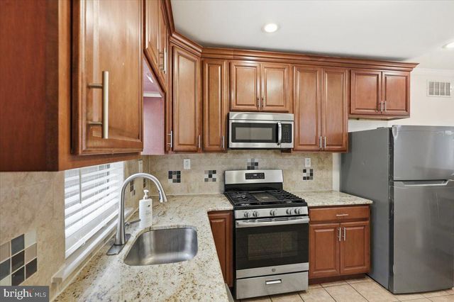 2653 S 6TH ST, Philadelphia, PA 19148