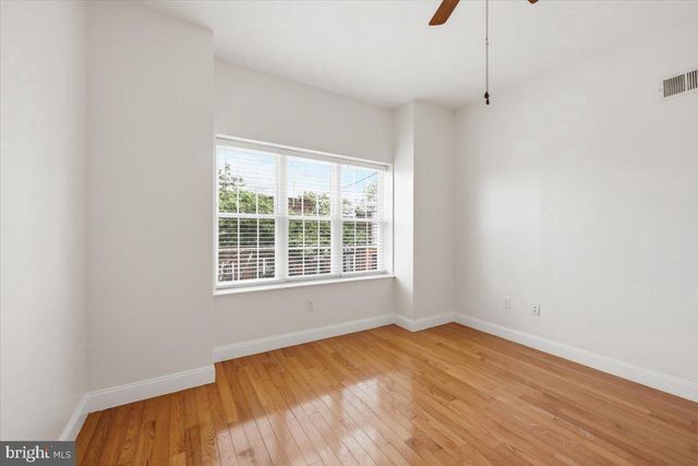 2653 S 6TH ST, Philadelphia, PA 19148