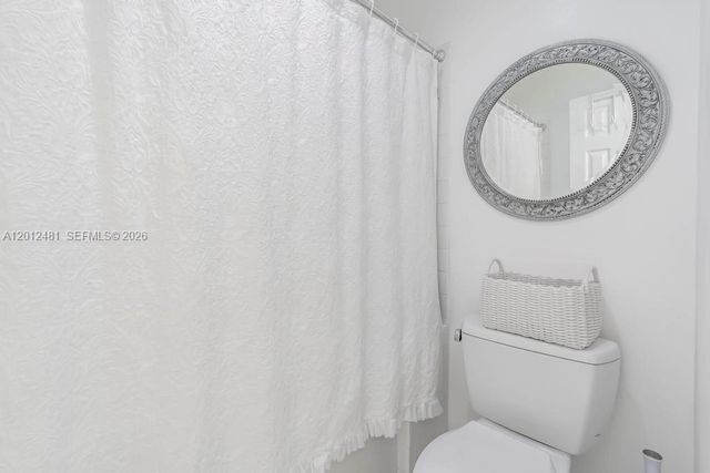 4421 Dogwood Cir, Weston, FL 33331